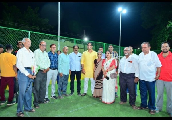 बैडमेंटन कोर्ट की सौगात विधायक यादव की पहल 