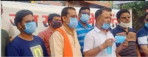 जनसमर्पण सेवा समिति द्वारा जागरूकता अभियान के तहत मास्क वितरण ..
