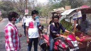 बढते कोरोना को लेकर अब प्रशासन हुआ सख्त, लापरवाही बरतने वालों पर हो रही है जमकर कार्यवाही