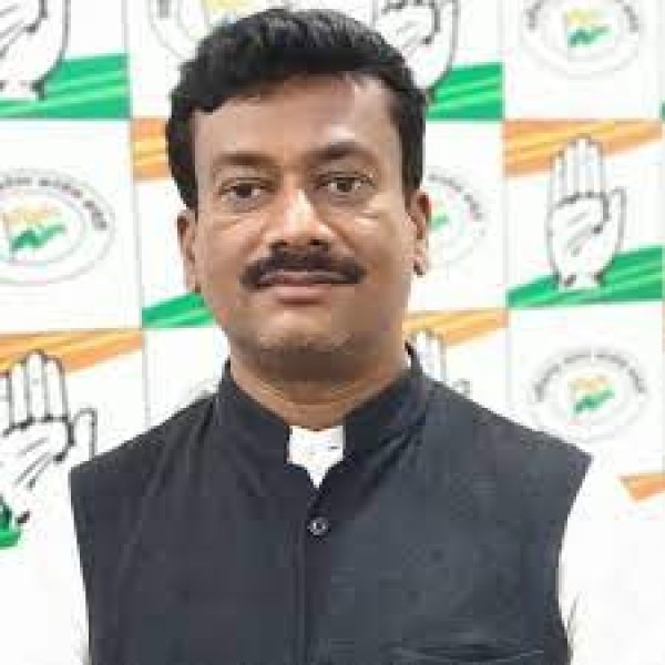 मोदी सरकार सो रही थी तब मुख्यमंत्री भूपेश बघेल की सरकार महामारी काल में गरीब जनता को 35 किलो के हिसाब से 2-2माह का राशन मुफ्त दे रही थी - कांग्रेस