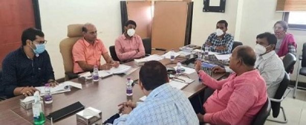 सामान्य परिषद सदस्य श्री कोठारी ने उद्यानिकी विभाग के अधिकारियों की बैठक ली