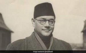 &#039;तुम मुझे खून दो मैं तुम्हे आज़ादी दूंगा&#039;, जोश भर देने वाले सुभाष चंद्र बोस के ये विचार अपने दोस्तों को भेजें