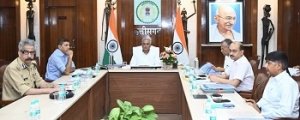 मुख्यमंत्री आज यहां अपने निवास कार्यालय में आयोजित बैठक में गृह विभाग के कार्यों की समीक्षा कर रहे हैं...