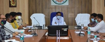 कोविड-19 के प्रोटोकॉल का पालन नहीं करने पर दुकान सील की कार्रवाई करें - कलेक्टर