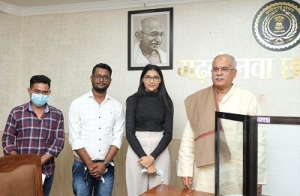 मुख्यमंत्री  भूपेश बघेल से ओटीटी एप &lsquo;मोर माटी&lsquo; के निदेशक ने की सौजन्य मुलाकात