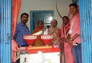 लोग साथ आते गए और कारंवा बनता गया...