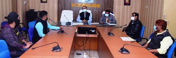 कोविड-19 संक्रमण की रोकथाम के लिए टेस्टिंग, कान्टेक्ट ट्रेसिंग, ईलाज, टीकाकरण एवं कोविड-19 प्रोटोकॉल का पालन करना जरूरी : कलेक्टर