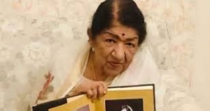 इस वजह से नहीं की लता मंगेशकर ने कभी शादी, रफी साहब संग भी रहा विवाद, जानिए कुछ अनसुनी बातें