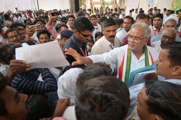 भेंट-मुलाकात अभियान: शंकरगढ़ में खुलेगा कृषि महाविद्यालय: मुख्यमंत्री  भूपेश बघेल
