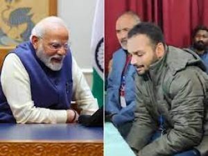 "आप तो मुश्किल घड़ी में विदेश से लोगों को बचा लाए..."  मजदूरों ने PM मोदी से कही दिल छूने वाली बात