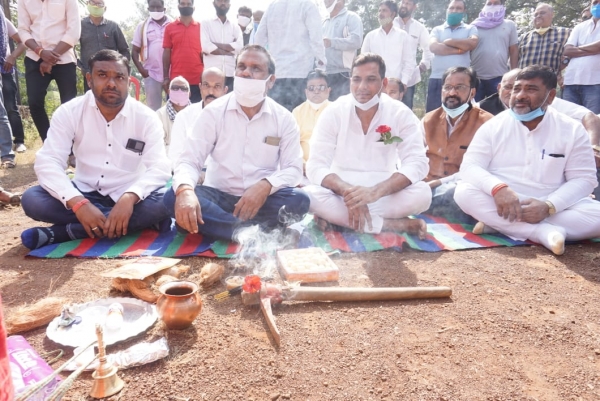 यादव समाज की वर्षो पुरानी मांग हुई पूरी, 28.50 लाख की लागत से सेक्टर 6 में बनेगा डोमशेेड, मेयर  देवेंद्र यादव ने किया भूमिपूजन