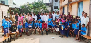 प्रजा सेवा समिति ने स्कूल में न्योता&nbsp;भोज के साथ मनाया स्थापना दिवस