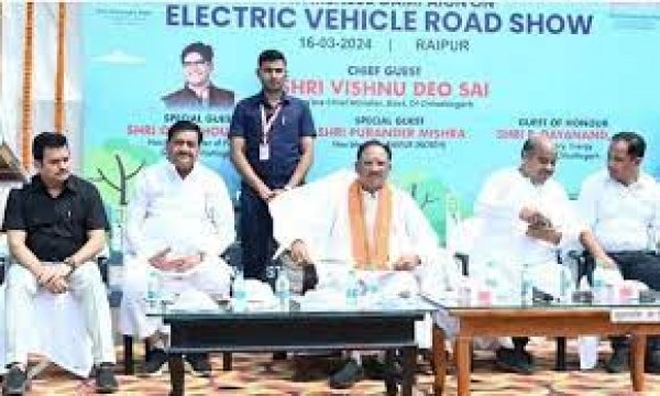 क्रेडा द्वारा आयोजित सड़क सुरक्षा जागरूकता कार्यक्रम में शामिल  हुए मुख्यमंत्री