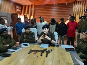 चिखली पुलिस व सायबर सेल की संयुक्त कार्रवाई में 7 आरोपी गिरफ्तार, अवैध हथियार बरामद