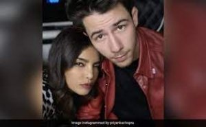 Priyanka Chopra और Nick Jonas बने मम्मी-पापा, एक्ट्रेस ने पोस्ट में कहा- बेबी आया है...