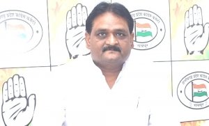 कांग्रेस का प्रहार : मंत्री रहते डॉलर में घूस मांगने वाले बृजमोहन भ्रष्टाचार पर झूठ बोल रहे..