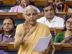 UPA सिर्फ़ वादे करता था, मोदी सरकार काम करती है  संसद में बोलीं वित्तमंत्री निर्मला सीतारमण