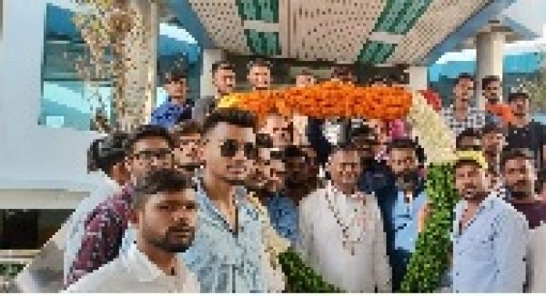 असंगठित कामगार एवं कर्मचारी कांग्रेस के राष्ट्रीय अध्यक्ष का बोरकर द्वारा भव्य स्वागत