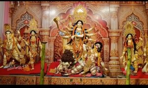 कोंडागांव में बंगाली समाज मना रहा धूमधाम से दुर्गा पूजा, तीन स्थानों पर विराजमान हुईं मां दुर्गा