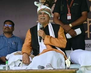 बड़े किलेपाल में मुख्यमंत्री की बड़ी घोषणाएं...