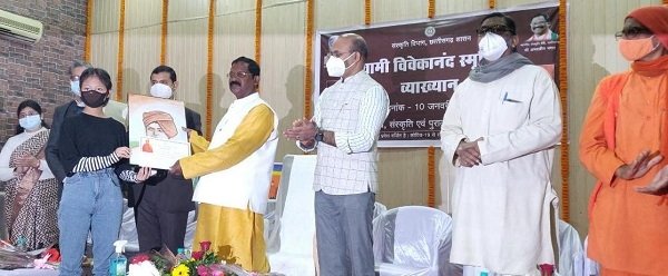 स्वामी विवेकानंद जी का जीवन है प्रेरणा से भरा हुआ : मंत्री  अमरजीत भगत