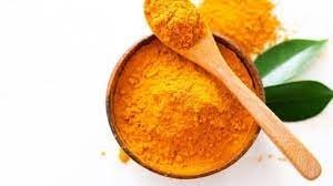 स्किन टोन के हिसाब से चेहरे पर ऐसे लगाएं हल्दी, 2-3 इस्तेमाल में दिखने लगेगा ग्लो