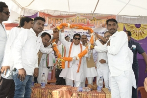 गुरुदर्शन संतसमागम भण्डारपुरी धाम मेला प्रवास के दौरान भैंसा में मंत्री  भव्य स्वागत