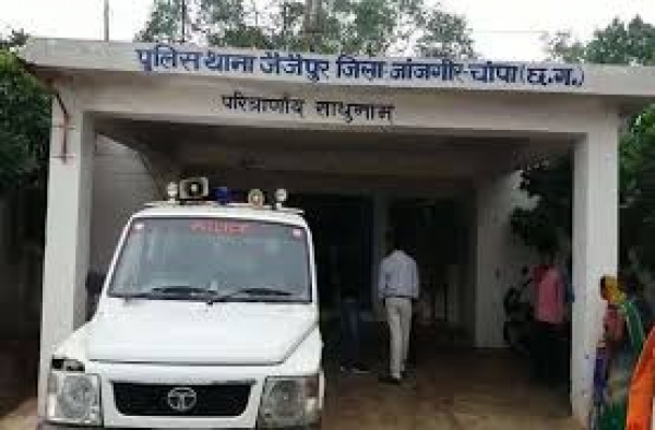 धान खरीदी की अनियमितता और 2,200 क्विंटल धान की कमी पाए जाने पर बंद हुआ - कचंदा धान उपार्जन केंद्र