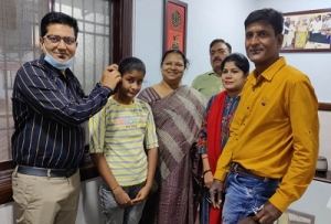 मंत्री  भेंड़िया की पहल से मूकबधिर इशिका को मिली सुनने-बोलने की ताकत