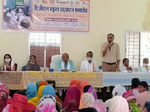 संजय जैन दे रहे वनांचल मोहला में शिक्षा के विकास में अहम योगदान