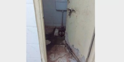 सीएम हॉस्पिटल कोविड सेंटर मेें गंदे व टूटे फूटे टायलेट, मरीज हलाकान
