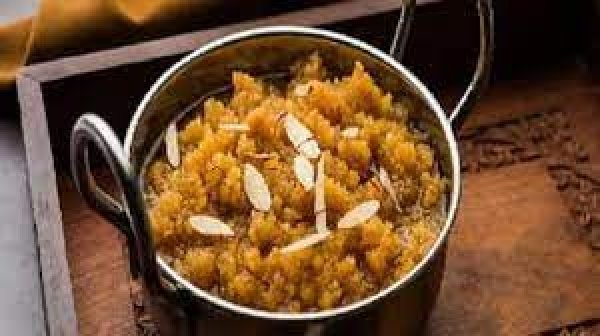 सर्दियों में बनाकर खाएं गर्मागर्म मूंग दाल हलवा, हर कोई पूछेगा क्या है Recipe