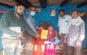 03 नवजातों को जन्म के 15 दिन के भीतर मिला स्थायी जाति प्रमाण पत्र