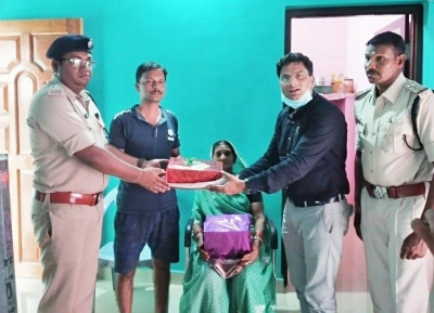 *12 जुलाई 2009 को मदनवाड़ा में शहीद हुए शहीद मनोज वर्मा की शहादत को नमन किया गया*