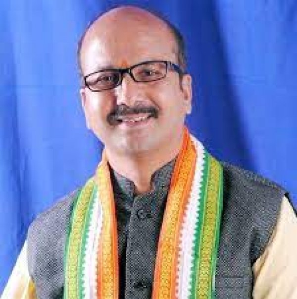 रिसाली रावन भाठा में छत्तीसगढ़ स्थापना दिवस पर कांग्रेस महासचिव जितेन्द्र साहू सम्मिलित हुए