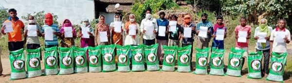 गोबर से बने उत्पाद बना आजिविका का साधन