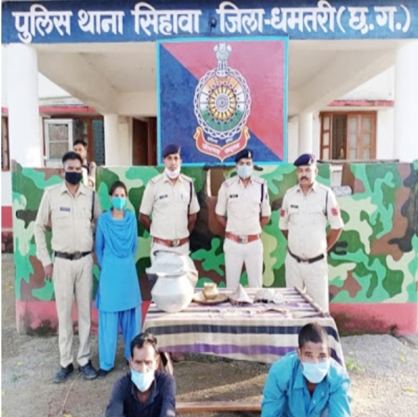 मंदिर में चोरी के दो आरोपी पकड़ाए