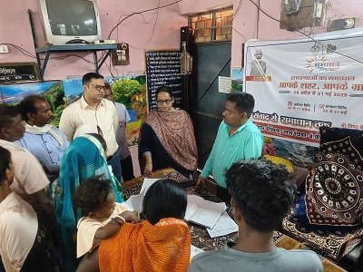 जिले के प्रभारी सचिव जय प्रकाश मौर्य ने सुशासन तिहार का जायजा लिया