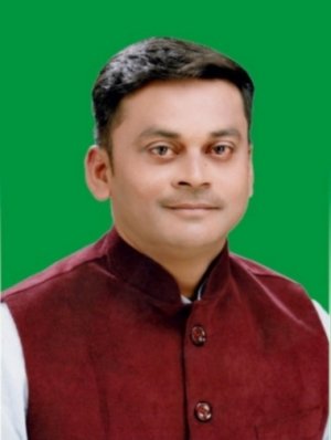 निगम की व्यवस्था दुरुस्त करे महापौर खबरों में रहने के लिए बयान बाजी ना करें – शरद सिन्हा