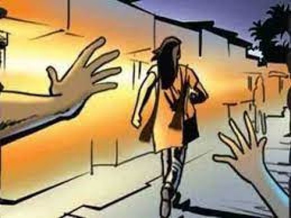 रात में घर घुसकर छेड़खानी करने वाला आरोपी चढ़ा पुलिस के हत्थे