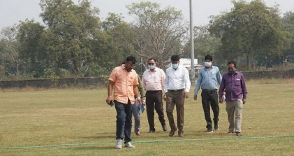 सेक्टर 09 का ग्राउंड फुटबाल खिलाडिय़ों के लिये हुआ तैयार, शीघ्र कर सकेंगे मुकाबले, दिन के अलावा रात्रि में भी होगी मैच