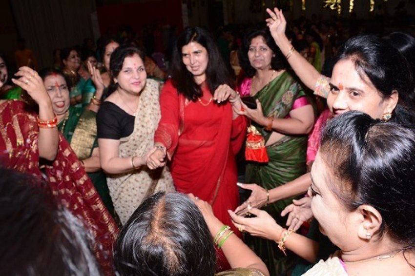 राज्यसभा सांसद की अगुवाई में *सावन महोत्सव* भारत की संस्कृति को जन जन तक पहुंचाने की कोशिश