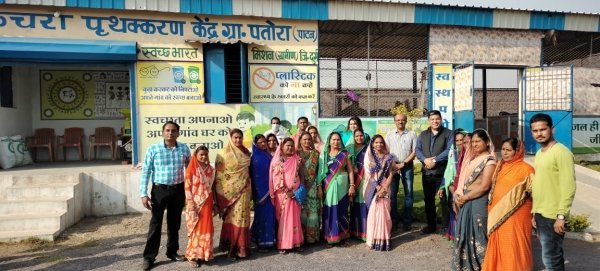 महिला दिवस विशेष : पतोरा एक ऐसा गांव जहां घर-घर के सामने महिला मुखिया के नाम