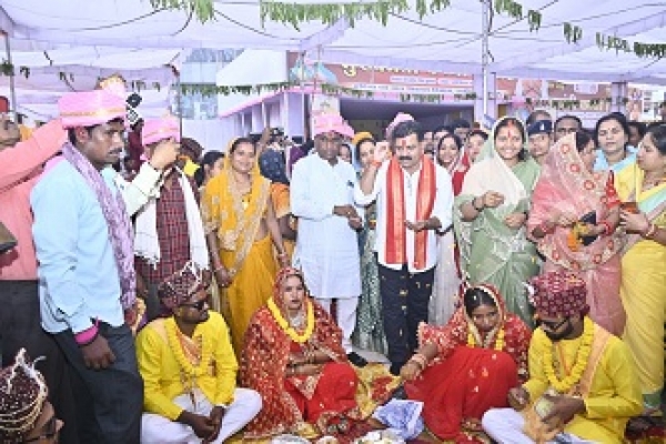 कवर्धा में महिला सशक्तिकरण का नया मॉडल &mdash; उपमुख्यमंत्री विजय शर्मा की पहलों से स्वास्थ्य, शिक्षा और आर्थिक आत्मनिर्भरता में दर्ज हुई ऐतिहासिक प्रगति