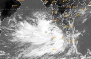 चक्रवात तौकते के अगले 24 घंटे में और तेज होने की संभावना, 6 राज्यों में बचाव दल तैनात