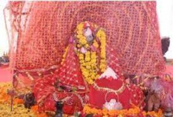 मुख्यमंत्री श्री भूपेश बघेल ने छिंदगढ़ में नवीन मुसरिया माता के दर्शन कर किया नवनिर्मित मंदिर का लोर्कापण
