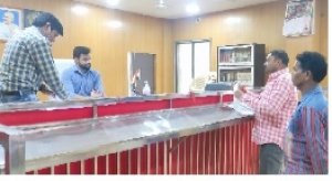 नगरपालिका उपाध्यक्ष मिले कलेक्टर से , बंधुआ मजदूर की सकुशल रिहाई की मांग को लेकर दिया आवेदन