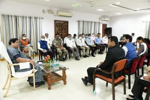 जनजातिय समुदाय को अधिक से अधिक दें शासकीय योजनाओं की जानकारी