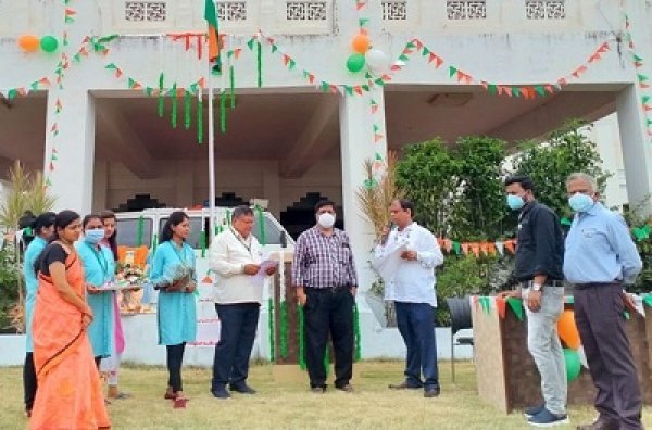 एसआर हॉस्पिटल में मनाया गया आजादी का अमृत महोत्सव