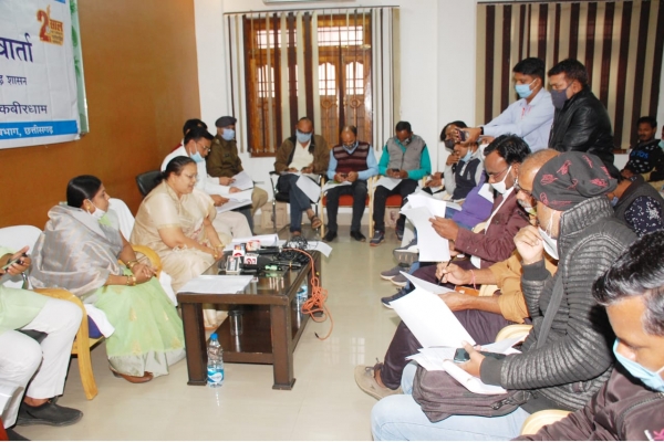 छत्तीसगढ़ सरकार ने दो साल में किये 24 वादें पूरे, पांच साल में सभी वादें होंगे पूरें: मंत्री श्रीमती भेंड़िया दो वर्षों में प्रदेश के सभी वर्गो के विकास के लिए उठाए गए कदम